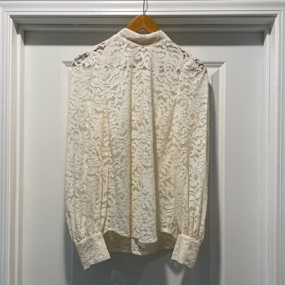 H&M ivory lace top